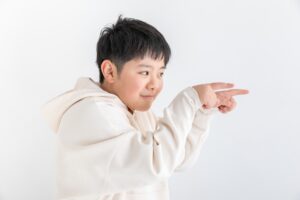 【小学生の息子にイライラが止まらない!】叱ってばかりの日常を抜け出すには?
